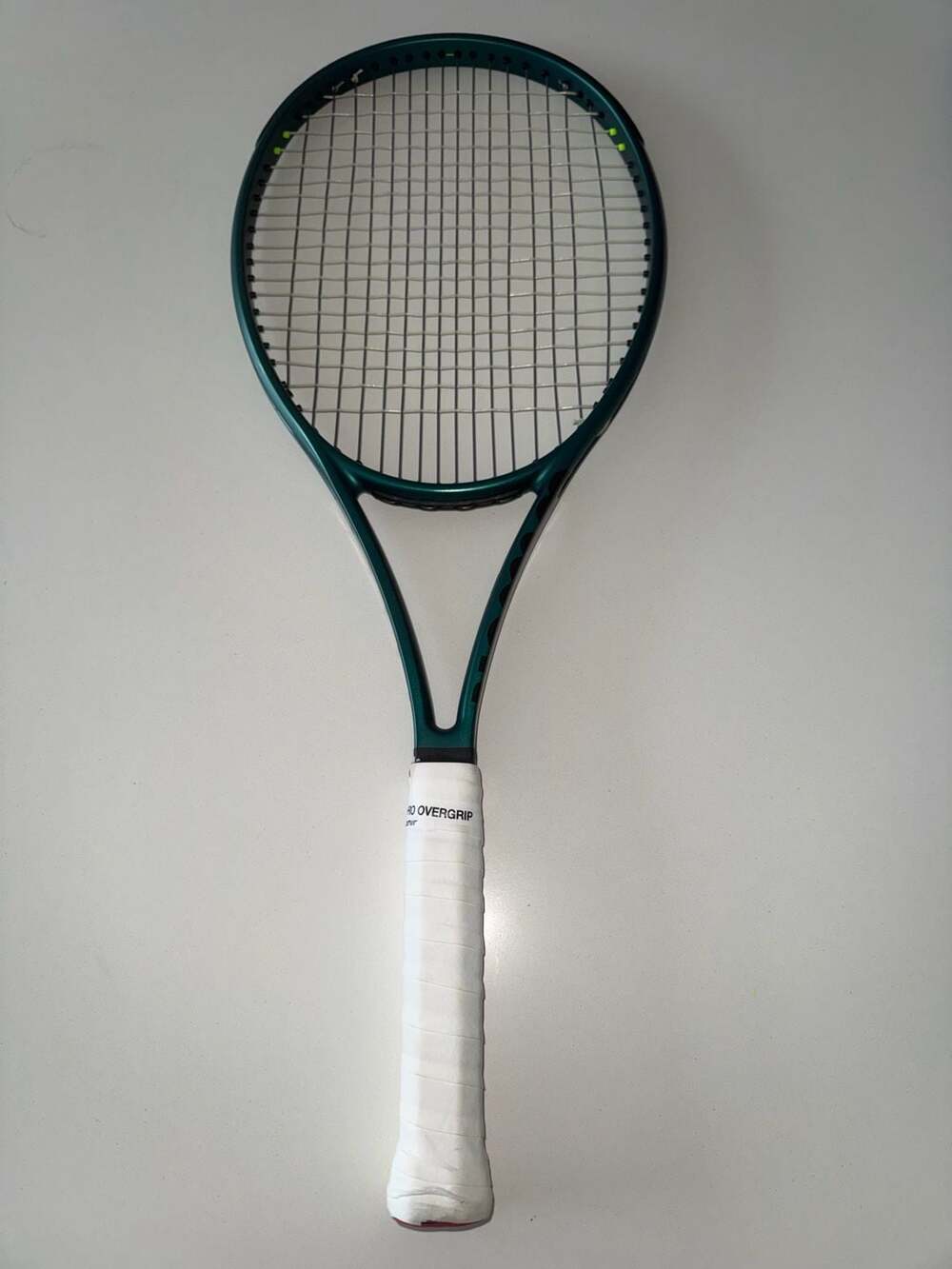Wilson Blade 98 V9 16x19 Tennis Racket 4 3/8 Grip